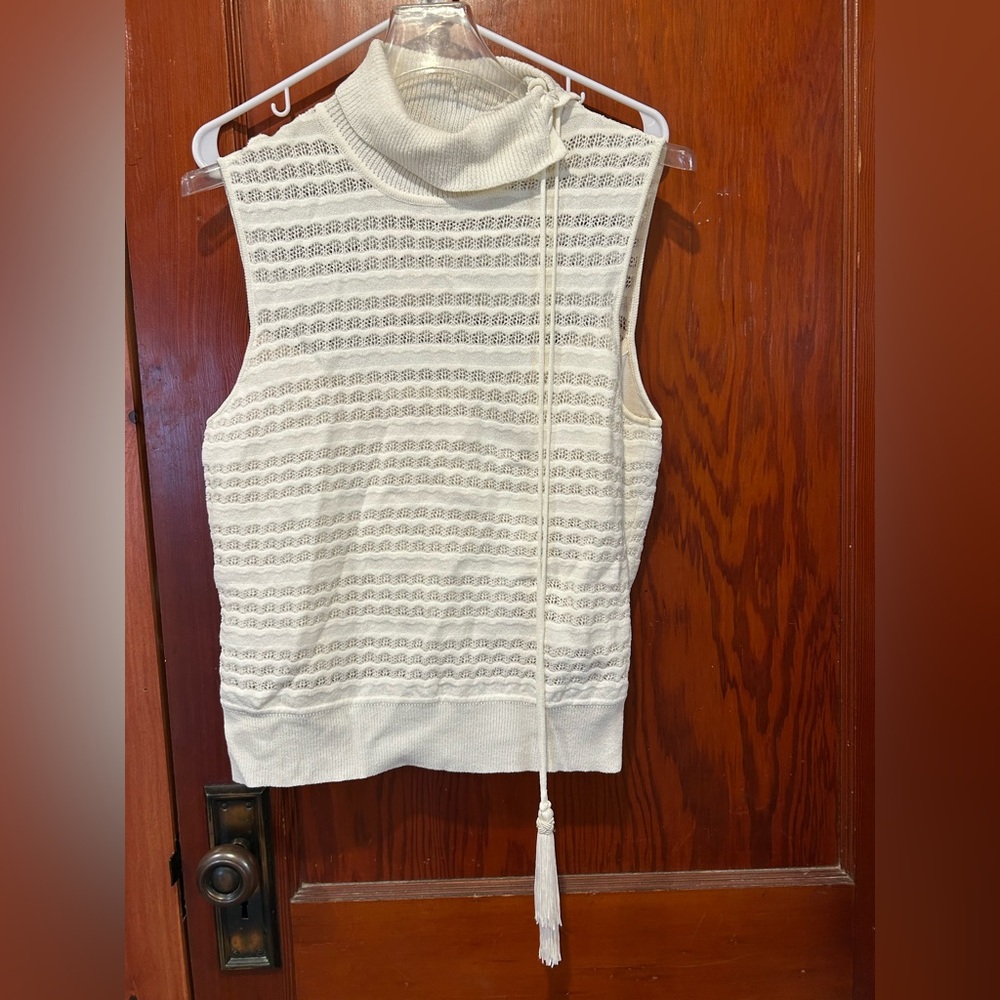 Vintage Carlisle Cream Knit Top with Tassel Detail